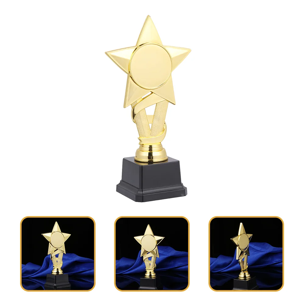2 предмета наградных трофея для поощрения звезды вечеринки Пластиковые футбольные награды Child Mini